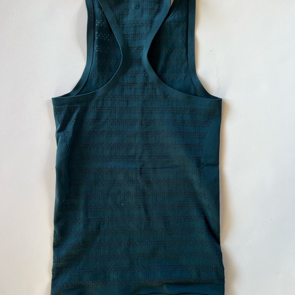 Lululemon Tank SZ 4.